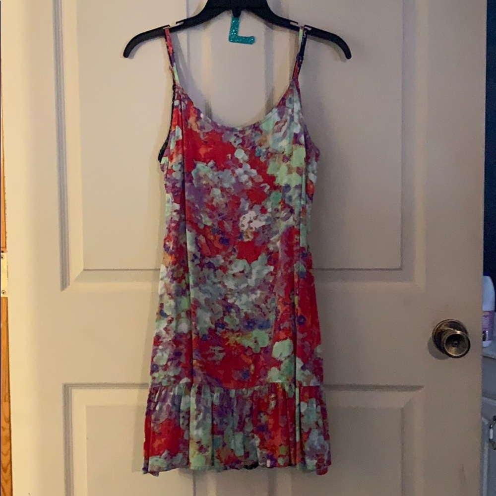 SUPER CUTE SUMMER DRESS - Picture 1 of 6